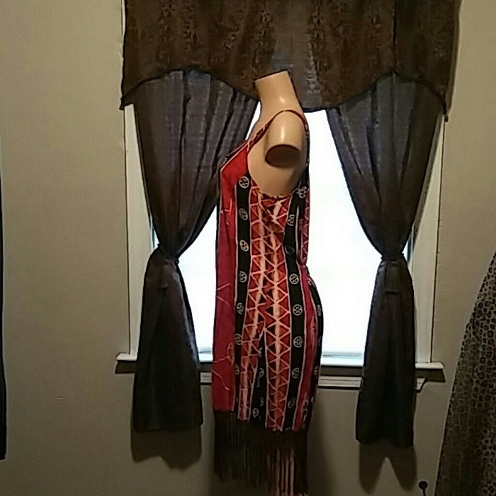 Dress - Picture 2 of 3